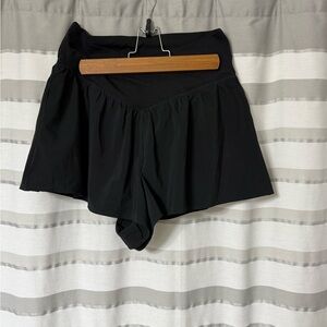 Aerie Offline Women's Black Shorts, size large